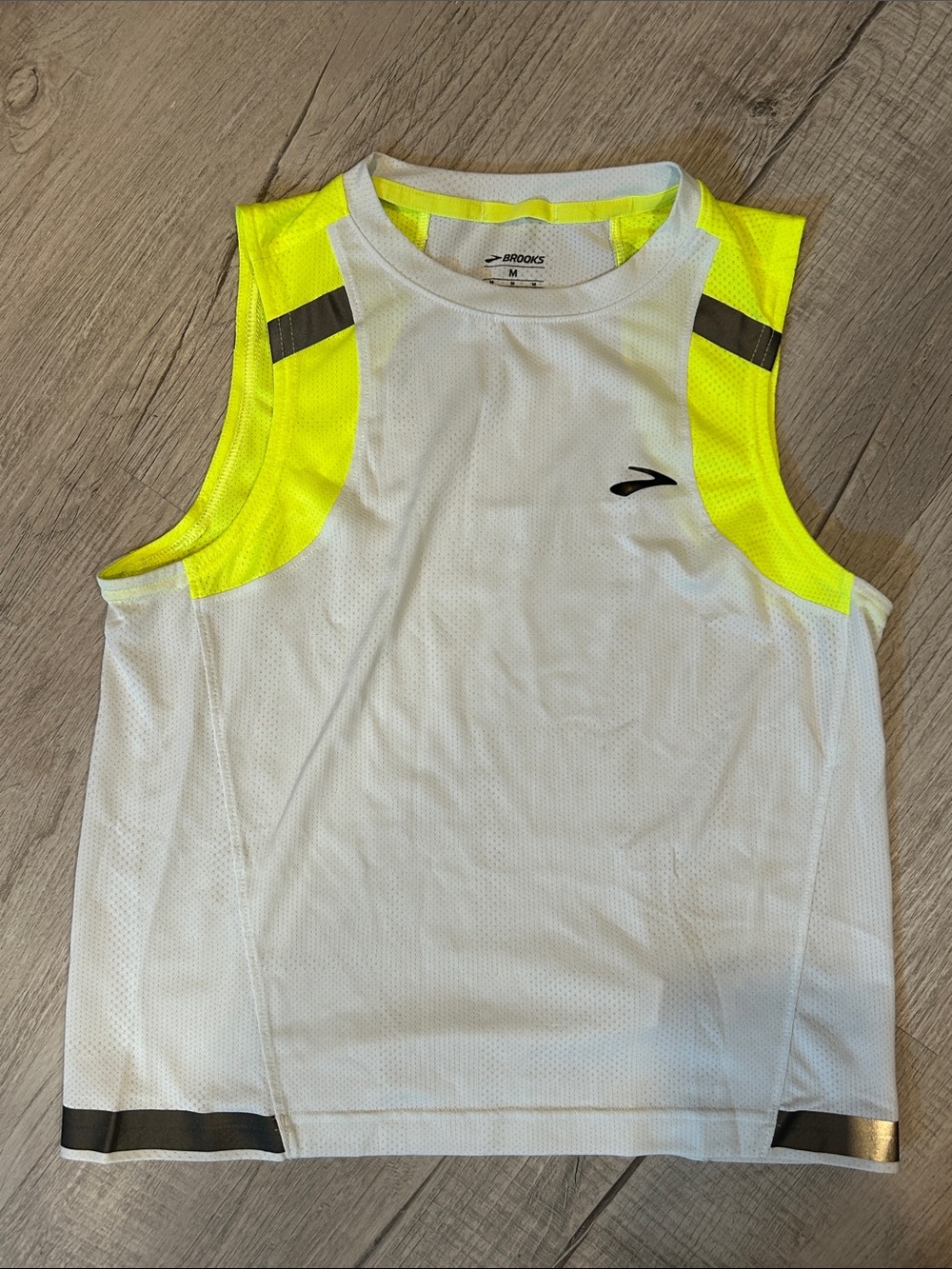 Brooks Women’s White & Neon Yellow Reflective Running Tank